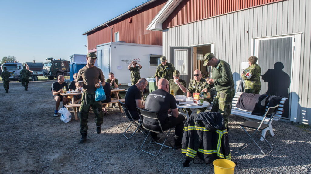 Eftersök med civila och millitära aktörer